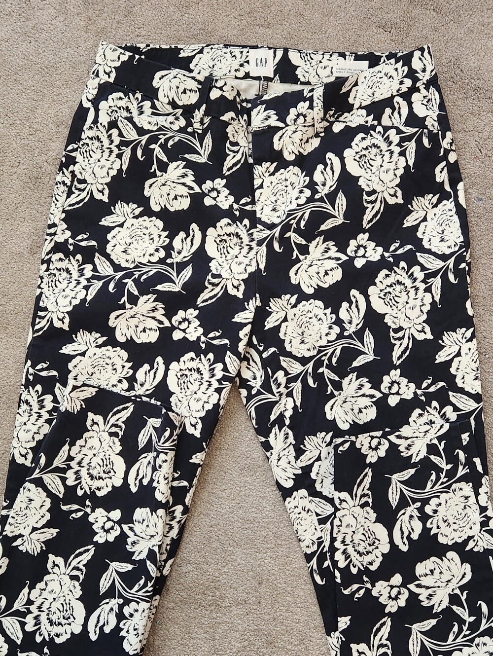 GAP Womens Black Chino Pants with Cream Floral Print